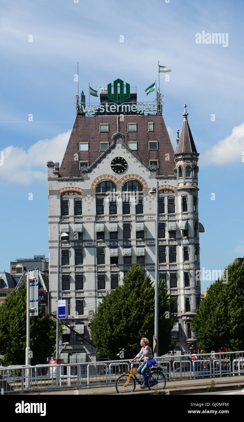 Der Jugendstil Witte Huis in Rotterdam wurde im Jahre 1898 gebaut. Heute ist es ein nationales Kulturerbe. Stockfoto