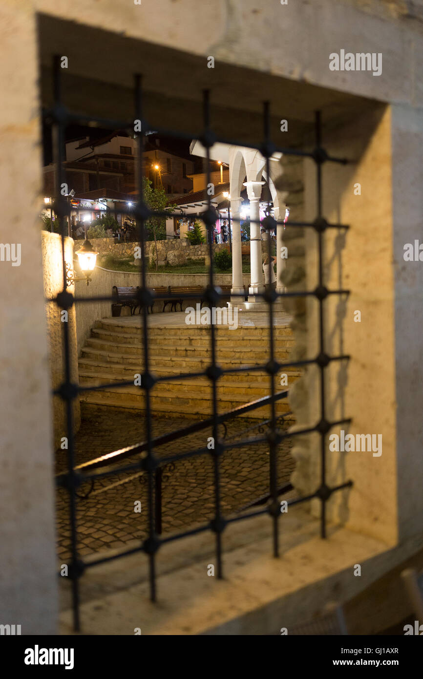 Shinan-Pascha-Moschee in Prizren in der Nacht Stockfoto