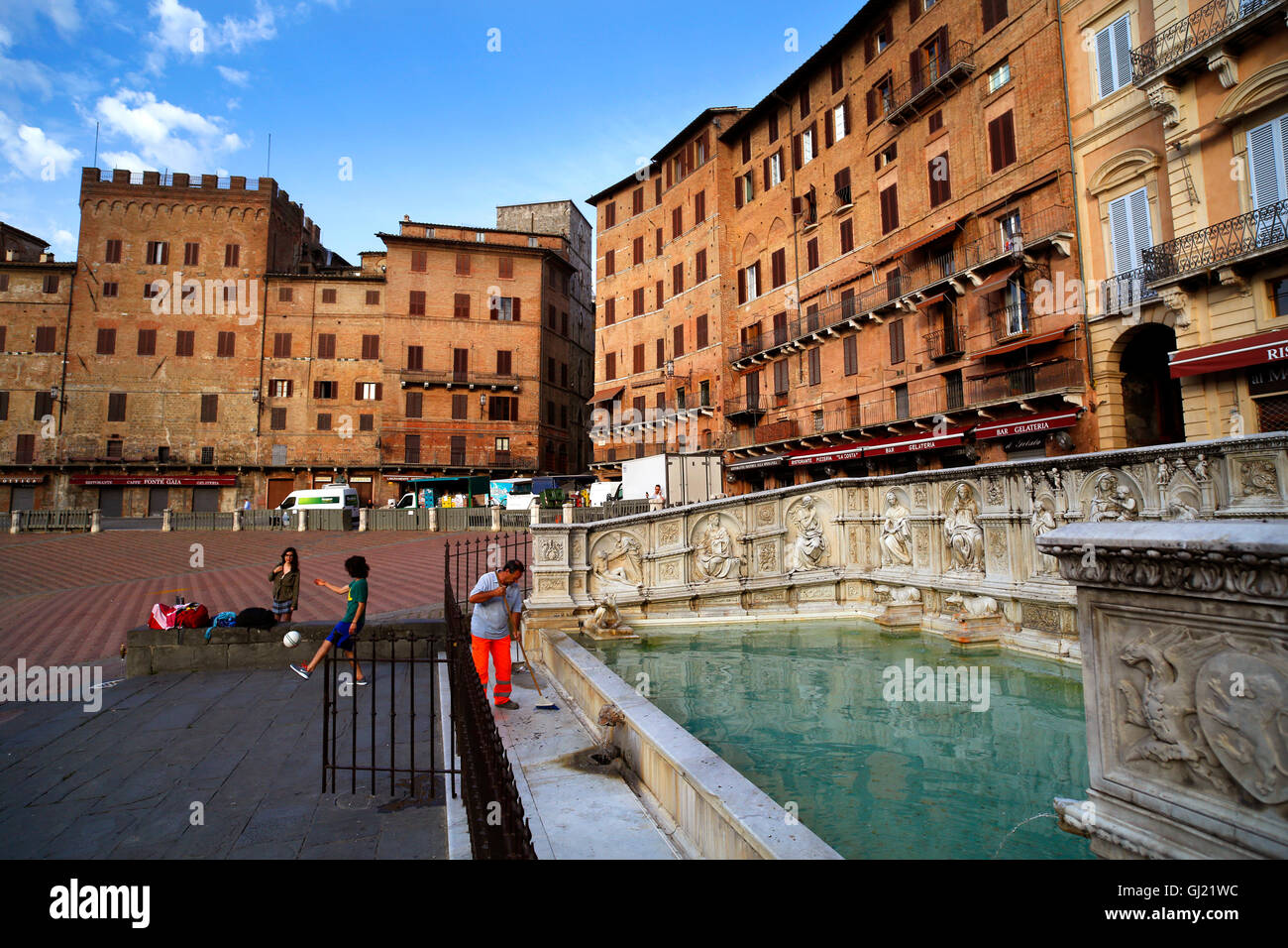 Am frühen Morgen auf der Piazza del Campo in Siena, Italien. Stockfoto