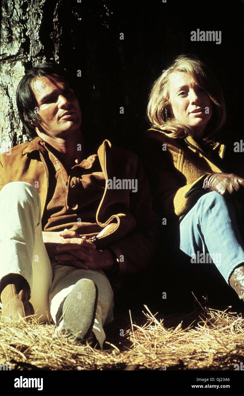 Der Moerder hatte Bruders (Run, Simon, Run) USA 1970 / Regie: George  McCowan Bild: BURT REYNOLDS u. INGER STEVENS Stockfotografie - Alamy