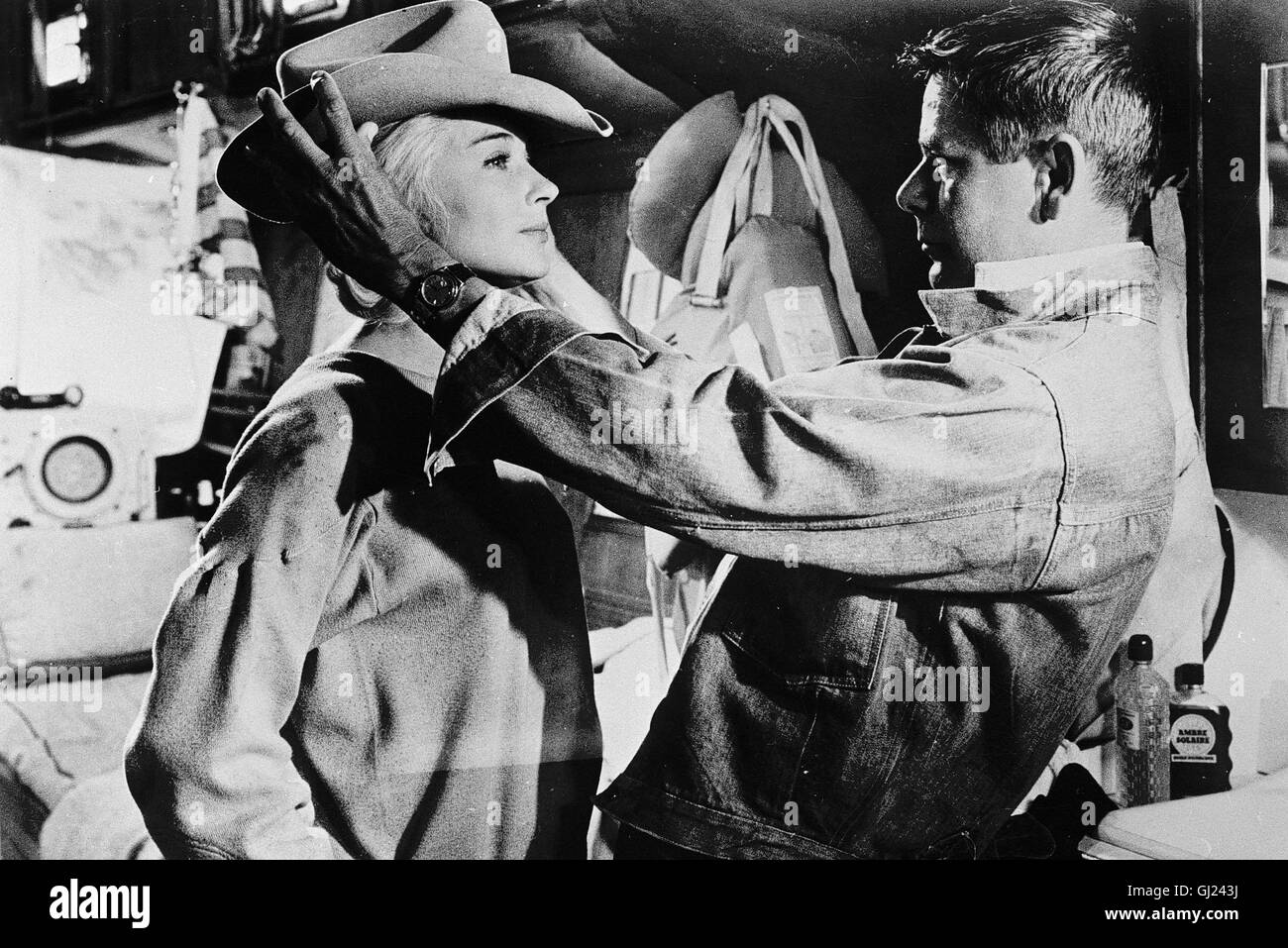 40 MILLIONEN SUCHEN EINEN MANN - Liebe feststeht Sich Nicht Planen. Das muss Auch der Heiratsvermittler Pimm Bei Dem Versuch Erfahren, sterben Millionenerbin Millie Mit Dem Verarmten Herzog Gaspard Zu Verheiraten... GLENN FORD (John Davis) HOPE LANGE Millie Mehaffey Regie: David Swift aka. Liebe ist eine Kugel Stockfoto