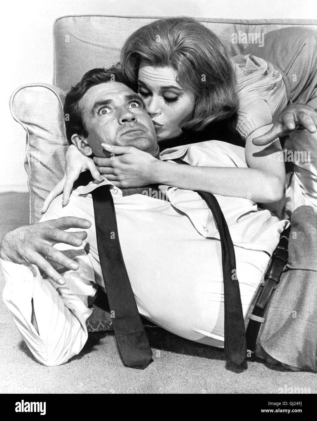 SONNTAG IN NEW YORK - Eileen (JANE FONDA), Ein Mädchen aus der Provinz, wird Sich in New York Den Sportreporter Mike (ROD TAYLOR) Angeln. Regie: Peter Tewksbury aka. Sonntag in New York Stockfoto