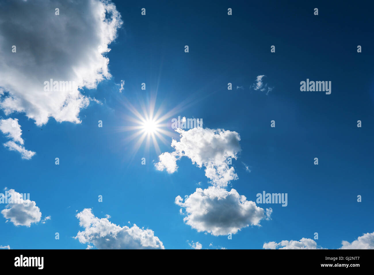 Foto Sonnenhimmel und Wolken Stockfoto