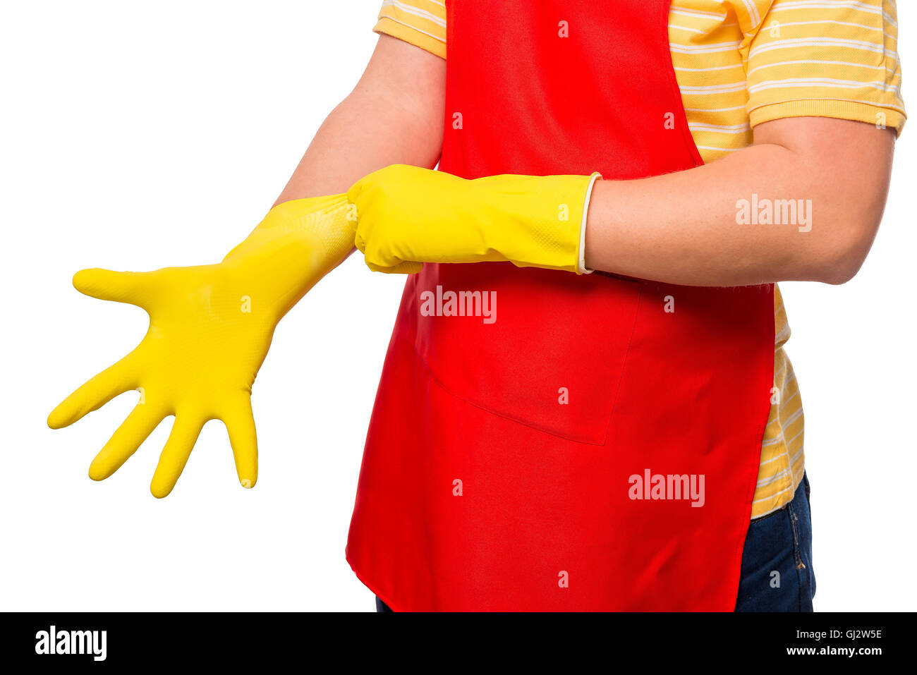 Man zieht einen Gummihandschuh mit seiner Hand-Nahaufnahme Stockfoto