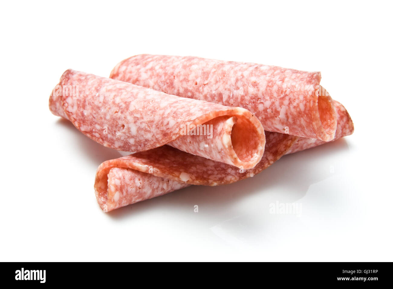 Pepperoni salami uncooked Fotos und Bildmaterial in hoher Auflösung