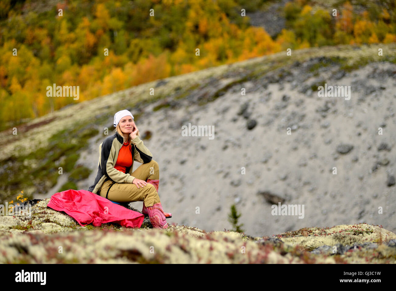 Porträt von weiblichen Wanderer, Chibiny Berge, Kola-Halbinsel, Russland Stockfoto