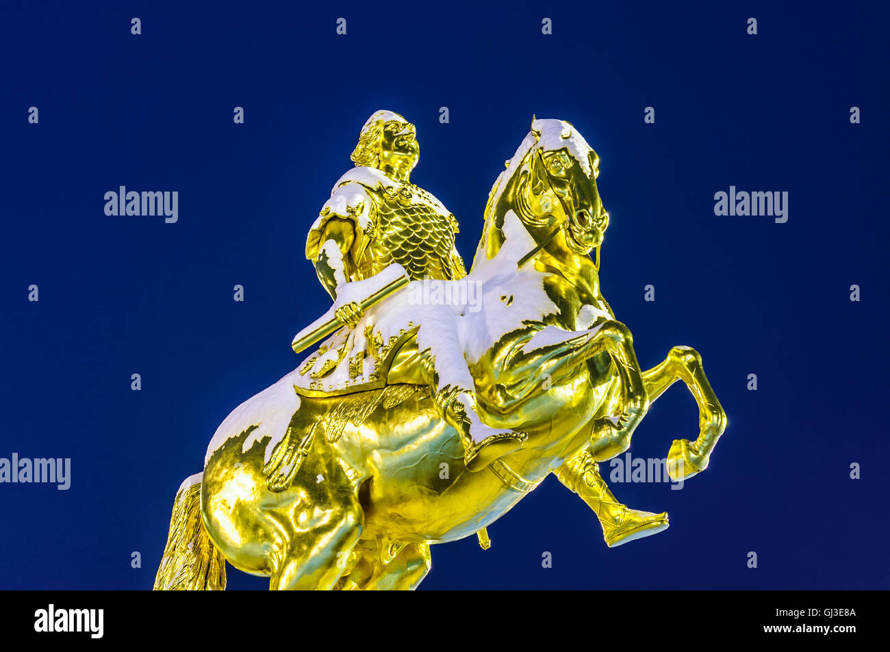 Dresden: Goldener Reiter (Goldener Reiter Cavalier) mit Schnee, Deutschland, Sachsen, Sachsen, Stockfoto
