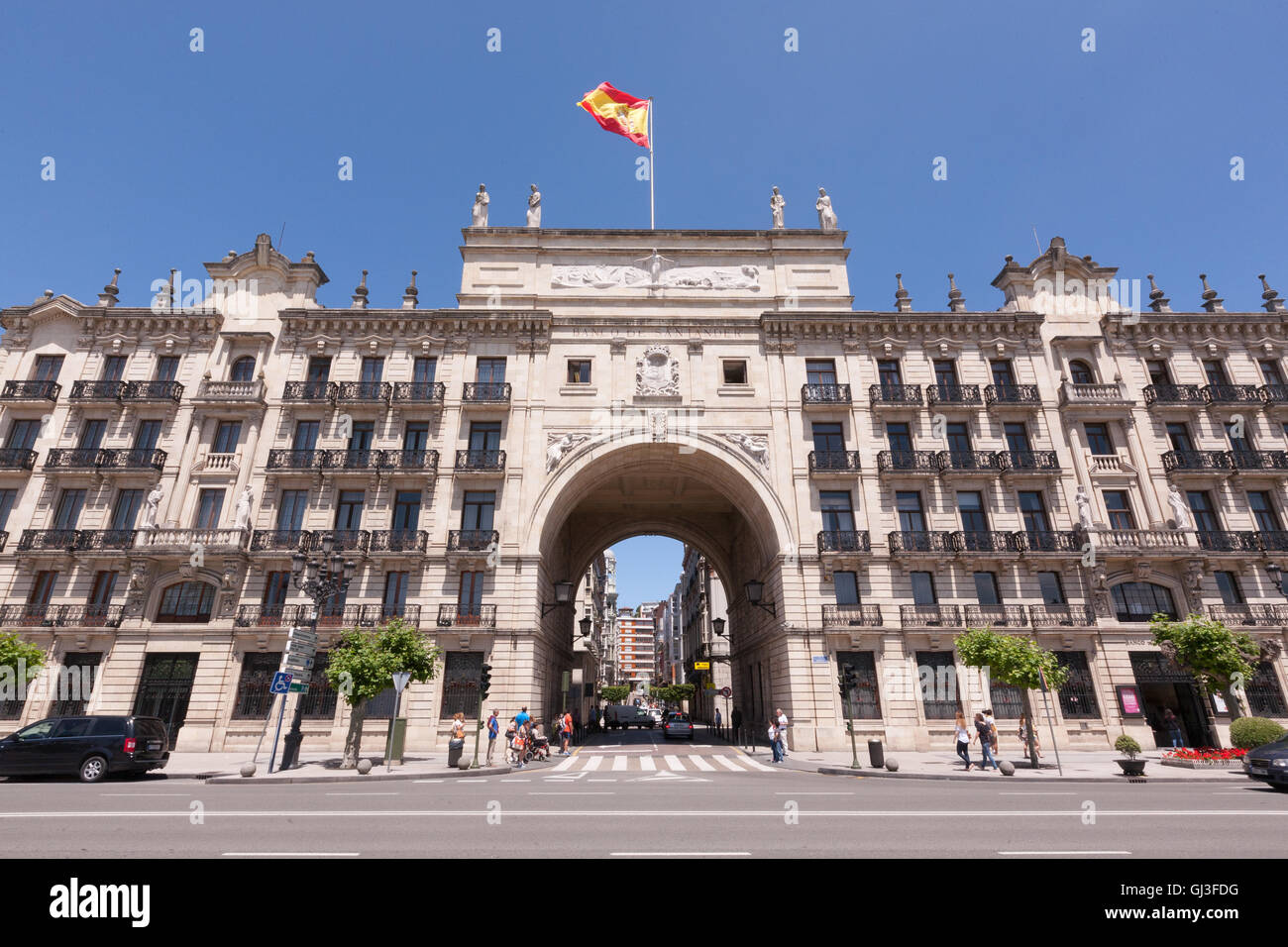Main, Sitz, Main, Zweig, Büro, von der Bank von Santander, Banco de Santander Fassade. Kantabrien, Spanien, Europa, Europäischen, Stockfoto