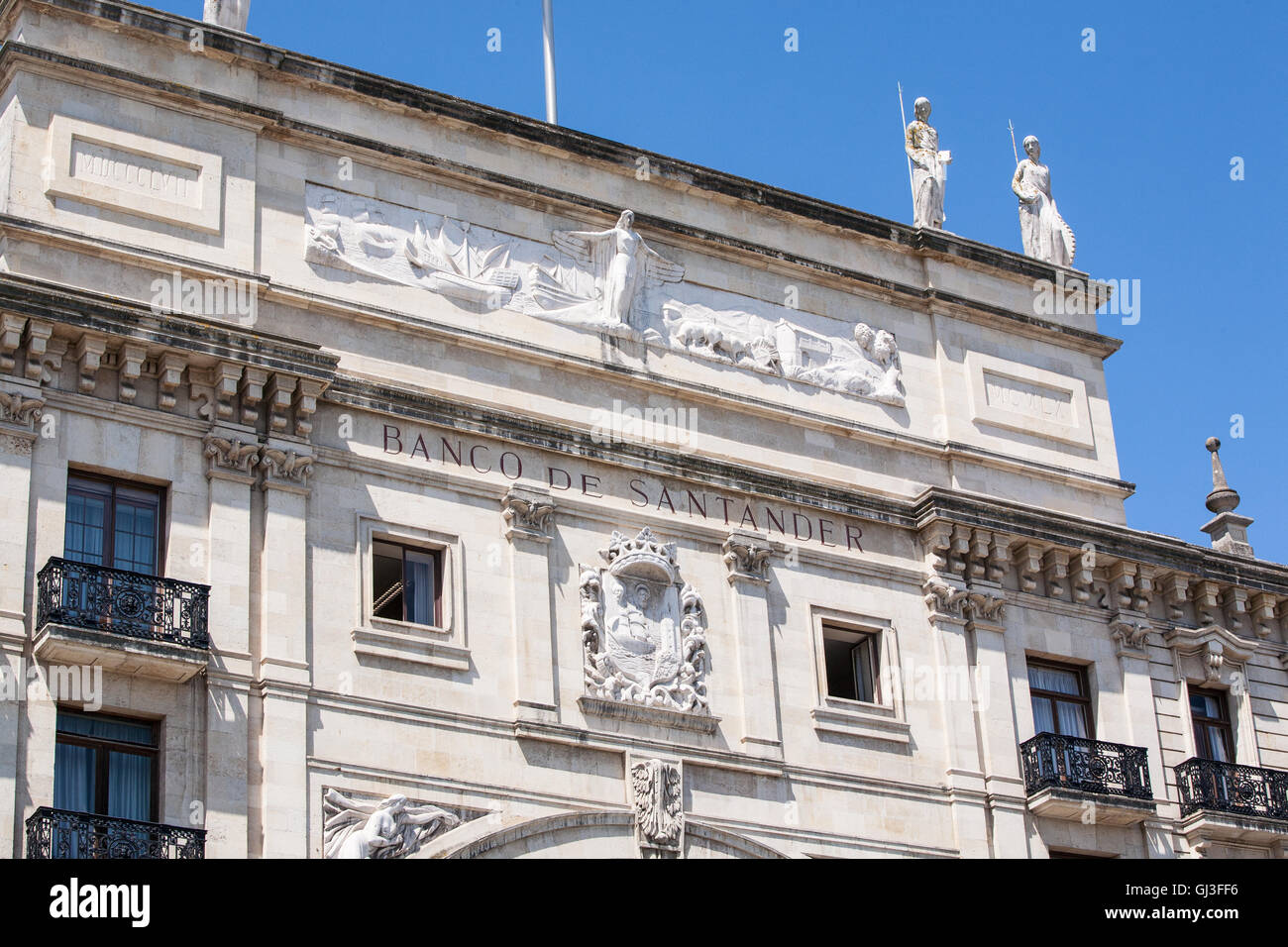 Main, Sitz, Main, Zweig, Büro, von der Bank von Santander, Banco de Santander Fassade. Kantabrien, Spanien, Europa, Europäischen, Stockfoto