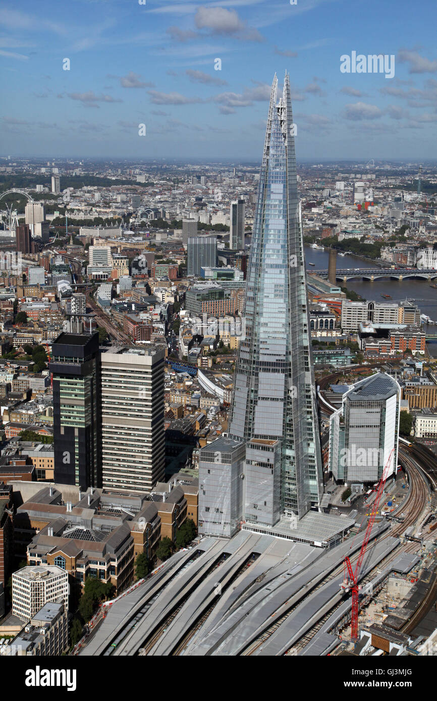 Luftaufnahme der Shard & London Bridge Station, UK Stockfoto
