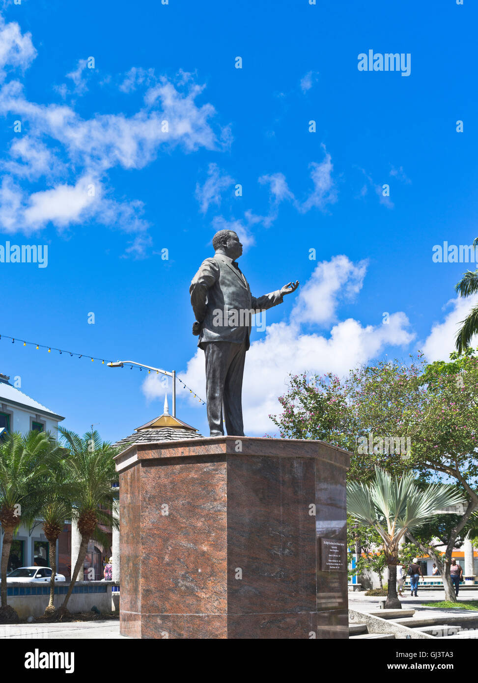 dh Bridgetown BARBADOS Karibik Errol Walton Barrow Statue Platz der Unabhängigkeit Stockfoto