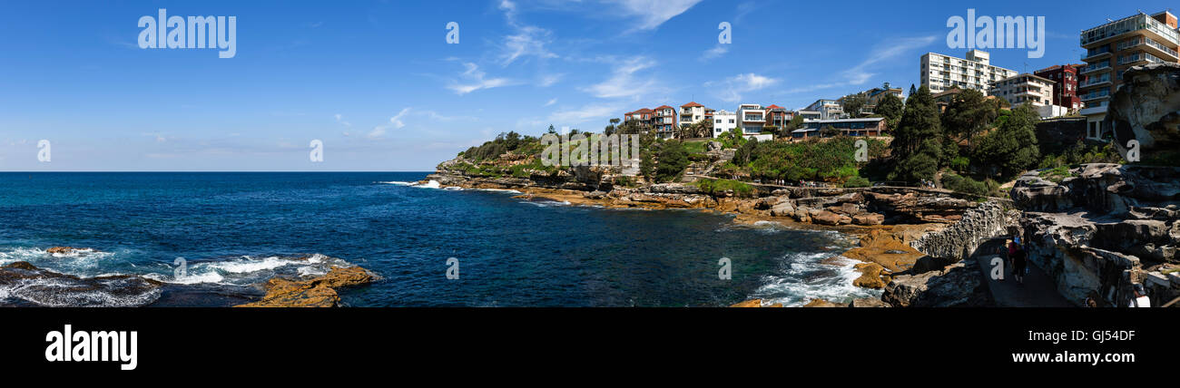 Blick entlang der Bondi nach Bronte Spaziergang in Sydney. Stockfoto