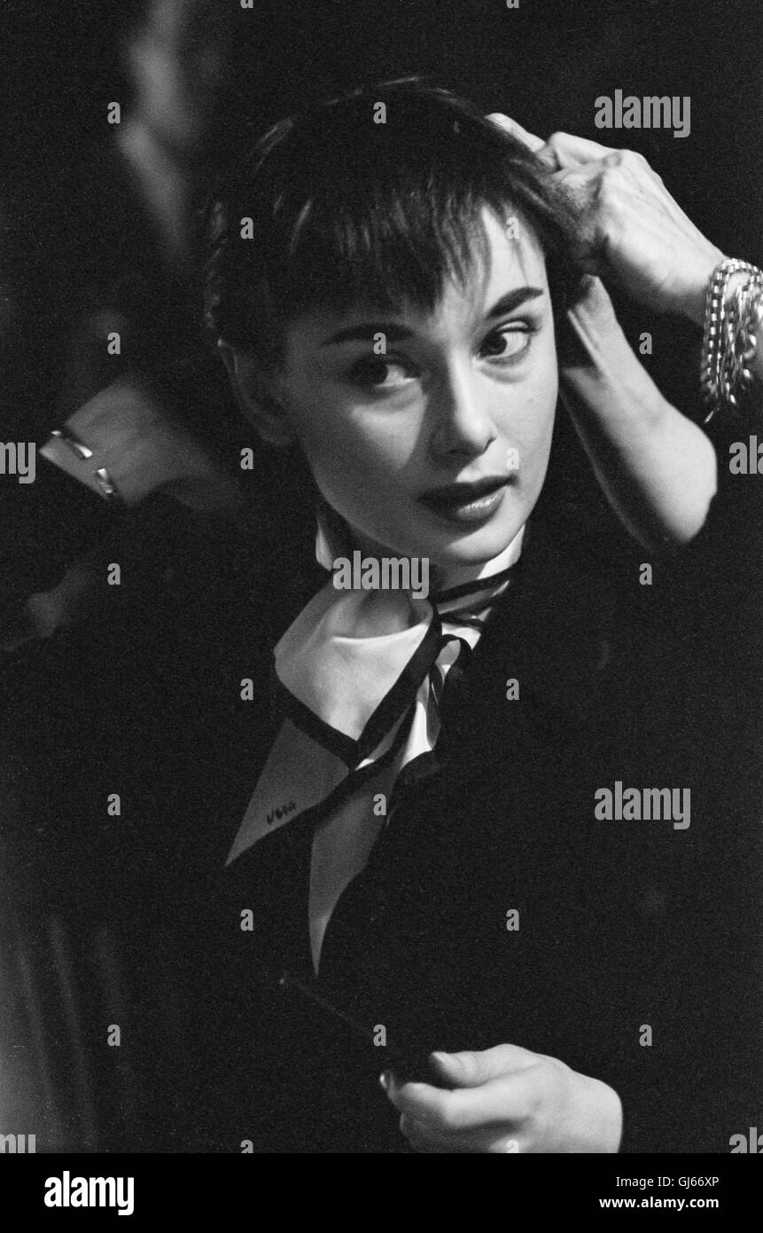 Audrey Hepburn Vorbereitung für eine Szene im Roman Holiday Stockfoto