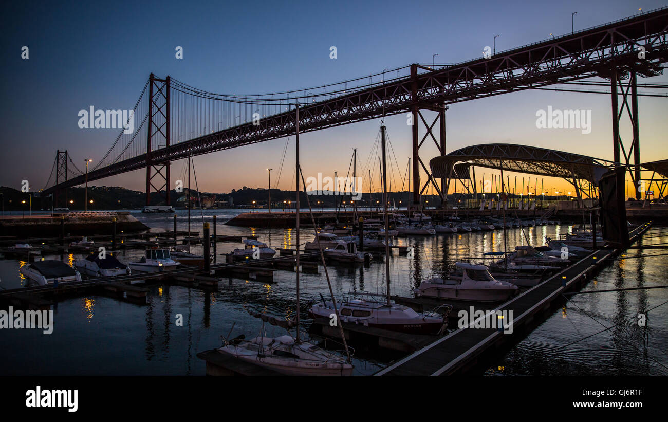 Europa, Portugal, Lissabon Europa, Portugal, Lissabon, Tejo, der Brücke 25 de Abril Stockfoto