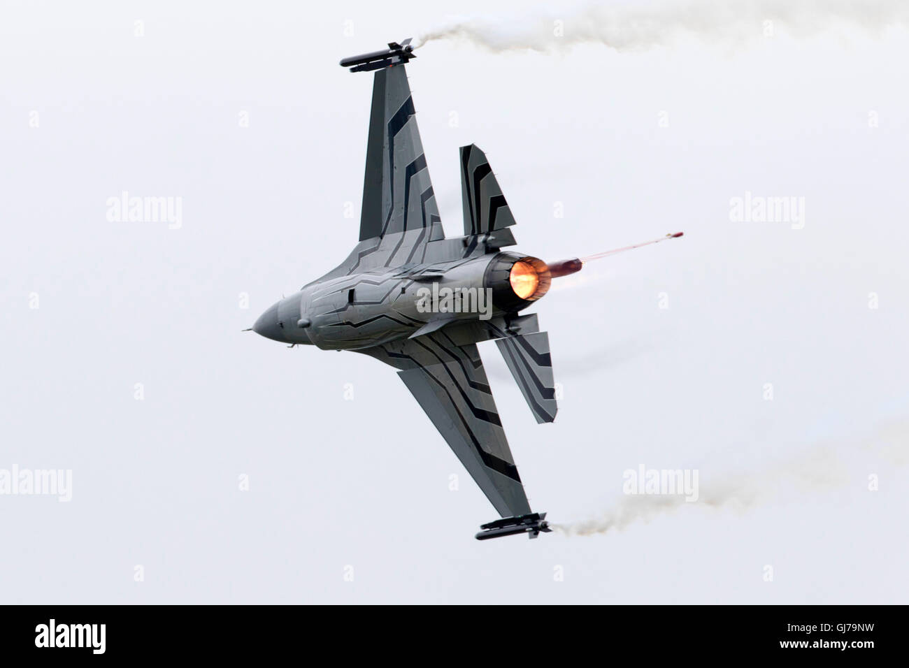 BIN Belgien Air Force BAF F-16 Fighting Falcon 350 Sqn/10 Flügel Gizmo de Moortel auf 2016 RIAT Royal International Air Tattoo Stockfoto
