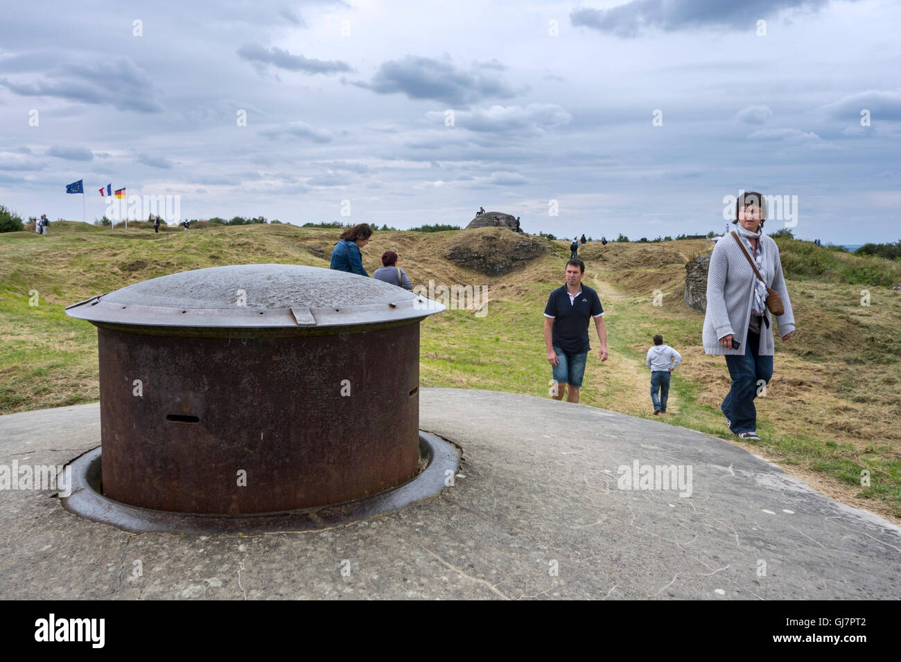 Maschinengewehr-Turm des ersten Weltkrieges ein Fort de Douaumont, Lothringen, Schlacht von Verdun, Frankreich Stockfoto