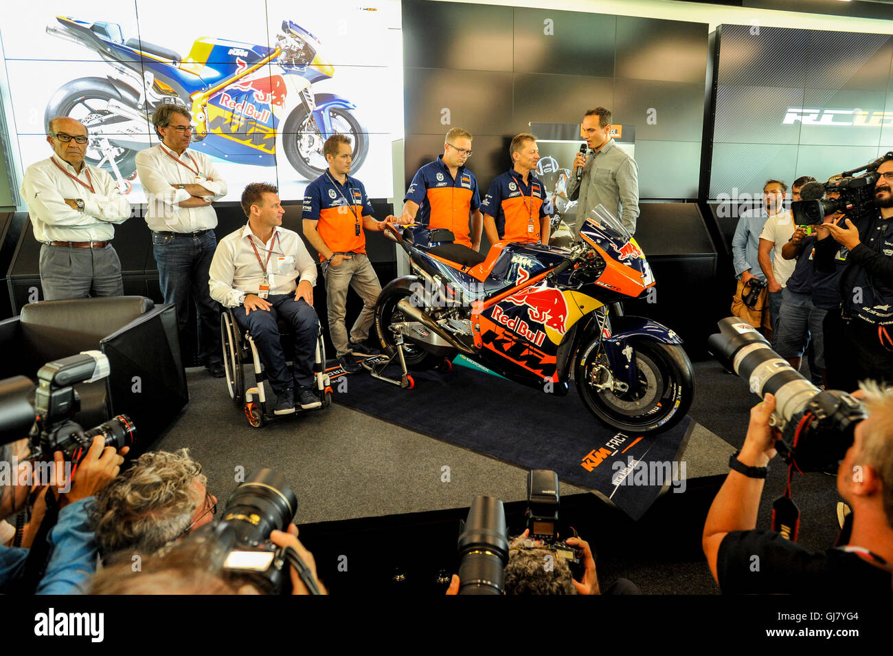 Spielberg, Österreich. 13. August 2016. KTM vorstellen der neuen MotoGP-Motorrad für die Saison 2017. Bildnachweis: Gaetano Piazzolla/Pacific Press/Alamy Live-Nachrichten Stockfoto