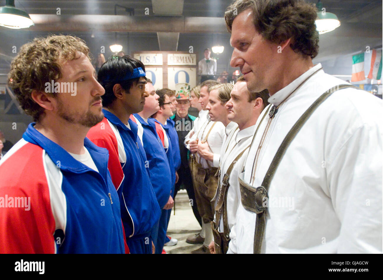 BIERFEST Bierfest USA 2006 Jay Chandrasekhar Der Bierfest Wettkampf: PAUL SOTER, JAY CHANDRASEKHAR, KEVIN HEFFERNAN, STEVE LEMME, ERIK STOLHANSKE, PHILIPPE BRENNINKMEYER, ERIC CHRISTIAN OLSEN, GUNTER SCHLIERKAMP, NATHANIEL FOX, WILL FORTE, RALF MOELLER Regie: Jay Chandrasekhar aka. Bierfest Stockfoto