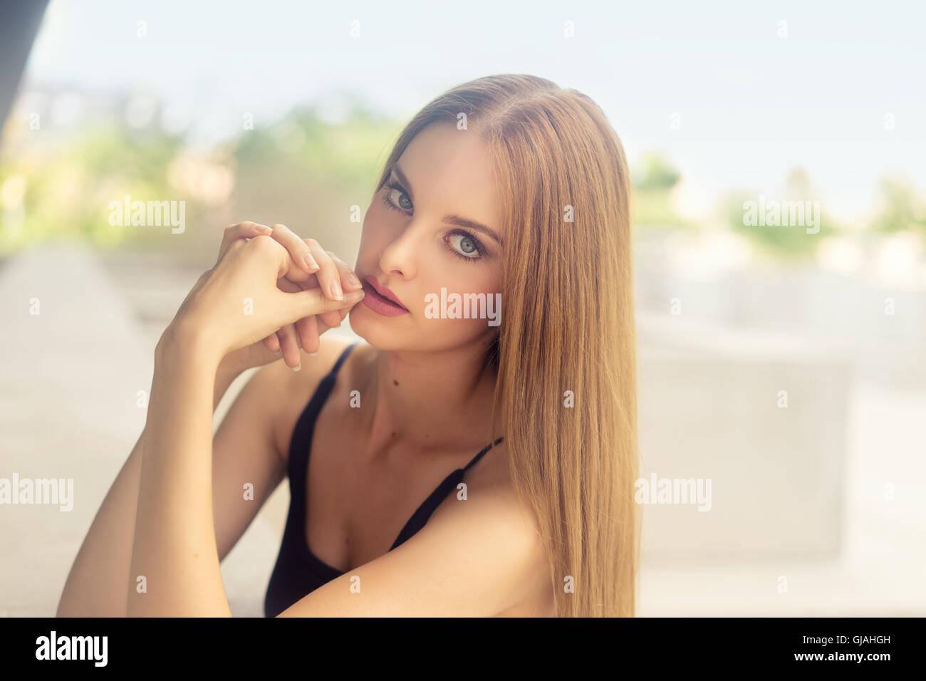 Schöne junge Frau Mode-Modell Stockfoto