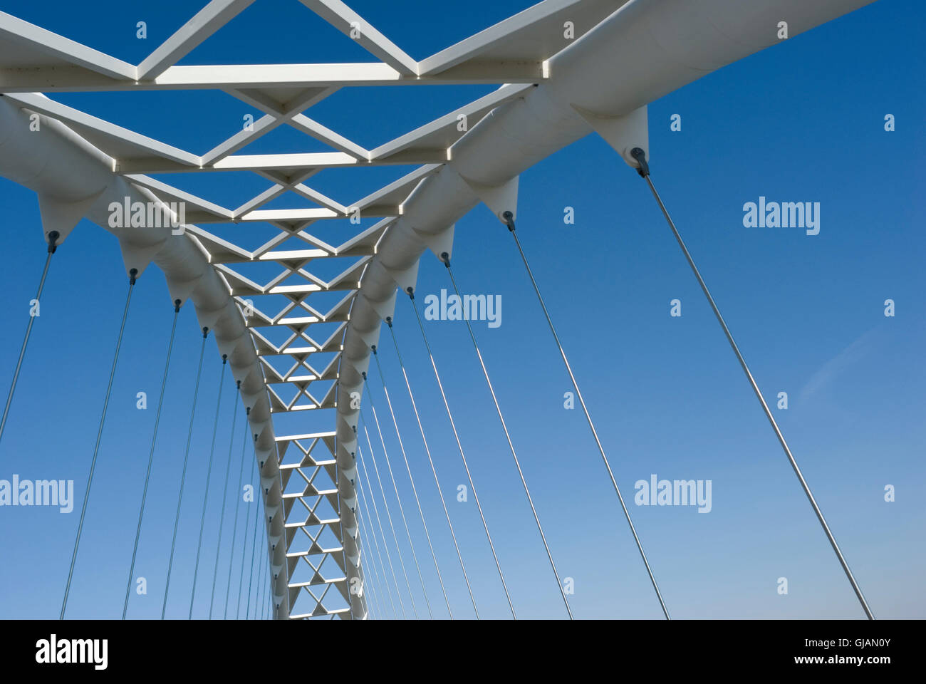 Der Bogen der Humber River Suspension in Toronto, Ontario, Kanada. Stockfoto