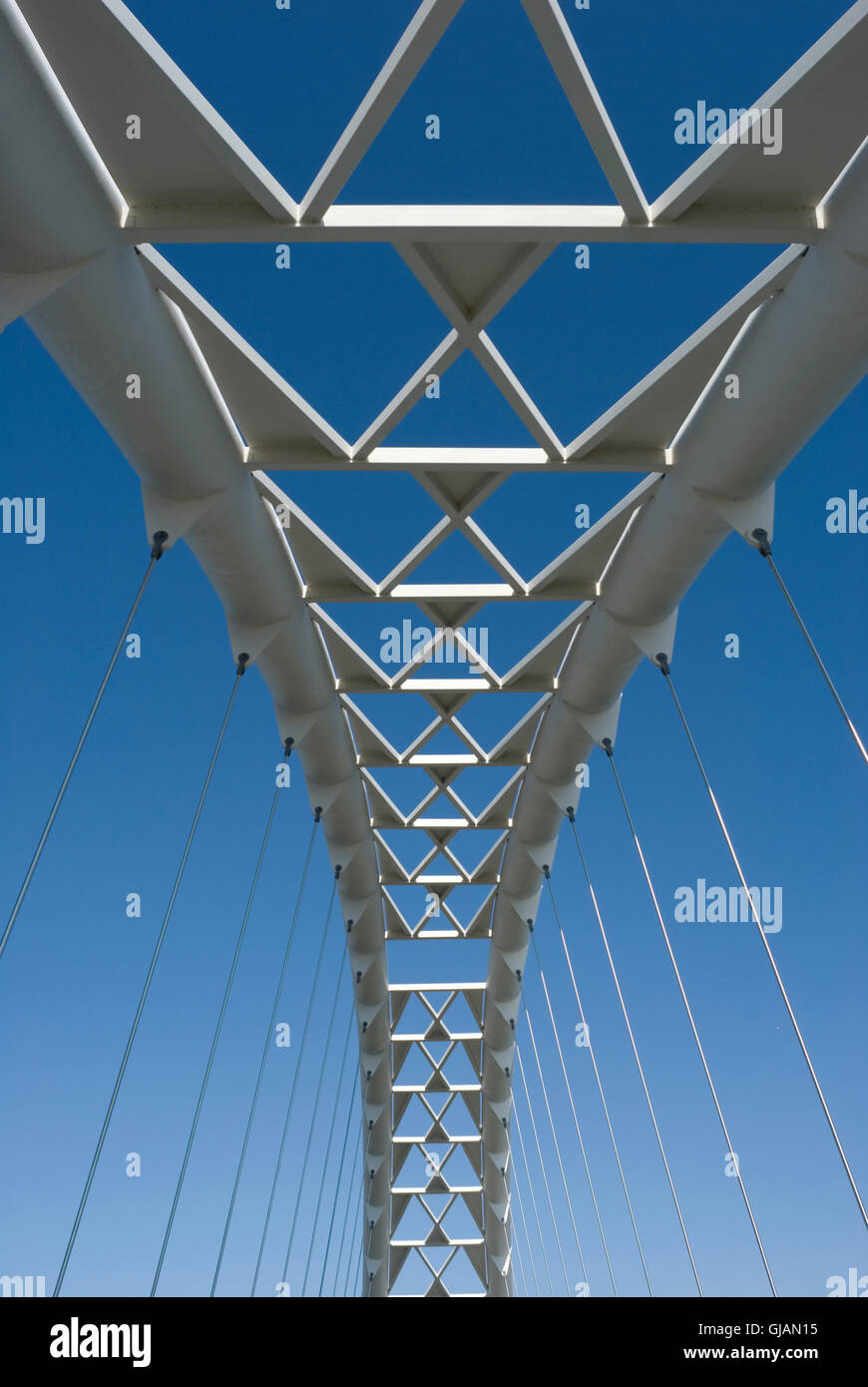 Der Bogen der Humber River Suspension in Toronto, Ontario, Kanada. Stockfoto