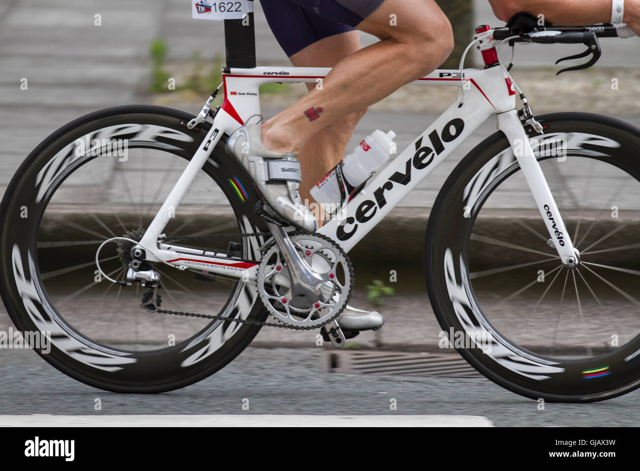 Crevelo Rennrad, Fahrradrahmen aus Kohlefaser, Monocoque-Fahrer,  Fahrradrahmen aus Verbundwerkstoff, Frameset, Carbon, Sport, Geschwindigkeit,  Rahmen, Fahrrad, Fahrrad, Strae, Rennen, Rad, Rad, schwarz, Fahren, Pedal,  Kette, Radfahrer bei den British ...