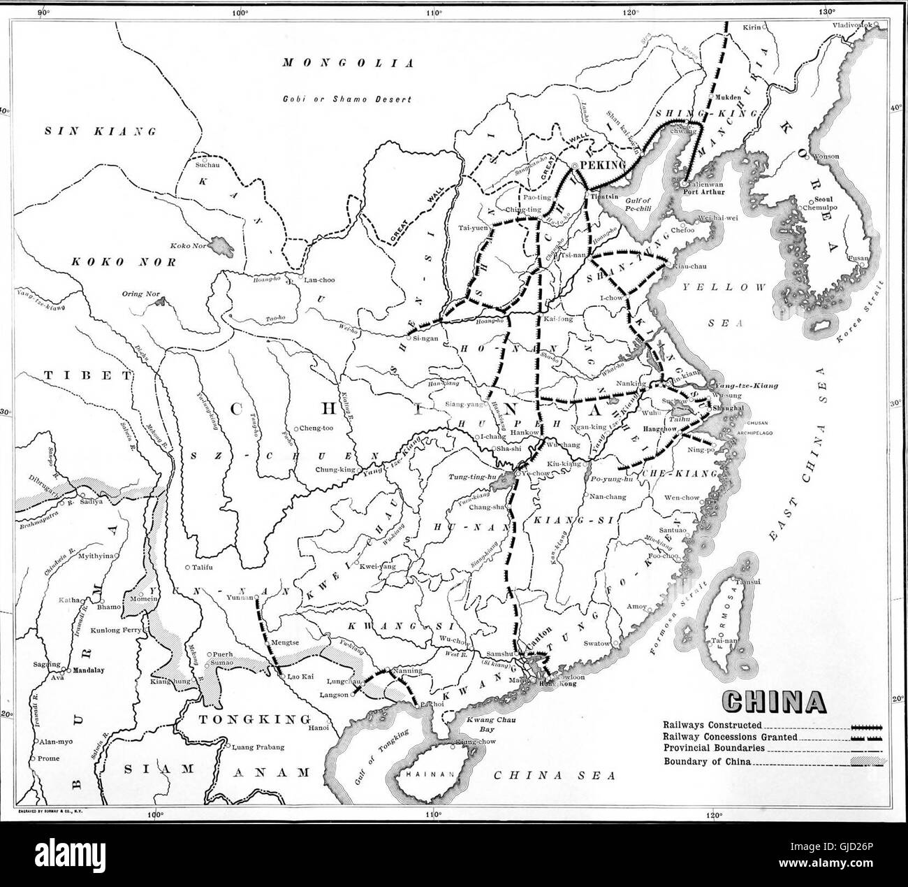 Eine Fotografie aus dem Jahr 1900, die einen amerikanischen Ingenieur zeigt, der in China arbeitet. Das Bild zeigt wahrscheinlich den Ingenieur in einem professionellen Umfeld, möglicherweise in Infrastruktur- oder Industrieprojekten während einer Zeit zunehmender amerikanischer Aktivitäten in China. Dieses Bild spiegelt die chinesisch-amerikanischen Beziehungen des frühen 20. Jahrhunderts und die Rolle der Ingenieure in der Region zu dieser Zeit wider. Stockfoto