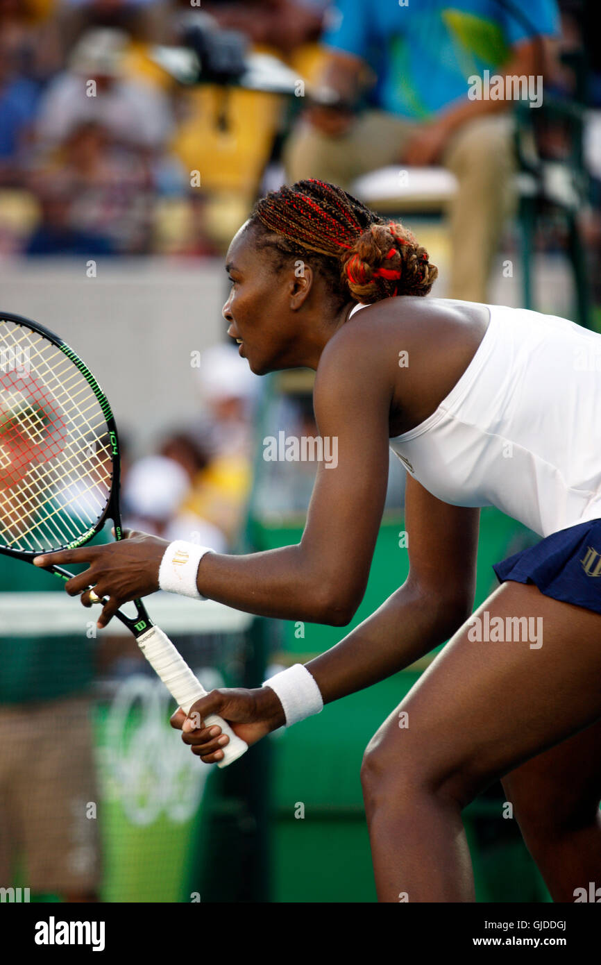 Venus Williams im olympischen Tennis Mixed Doppel Finale in Rio de Janeiro. Venus partnered Ram Rajeev und sie gegen gespielt Stockfoto