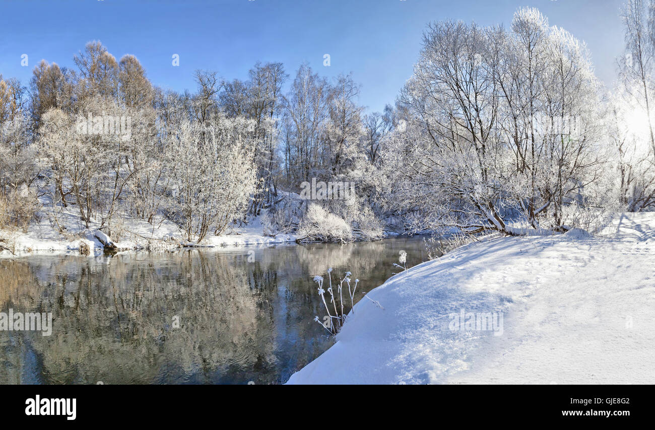 Winterlandschaft der Fluss Istra, Gebiet Moskau, Russland Stockfoto