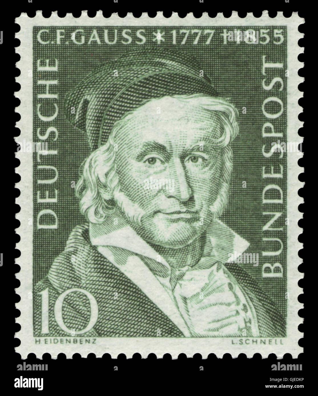 Die DBP 1955 204 ehrt Carl Friedrich Gauß, einen renommierten deutschen Mathematiker und Physiker. Die Marke erinnert an seine bahnbrechenden Arbeiten auf dem Gebiet der Mathematik und Wissenschaft. Stockfoto