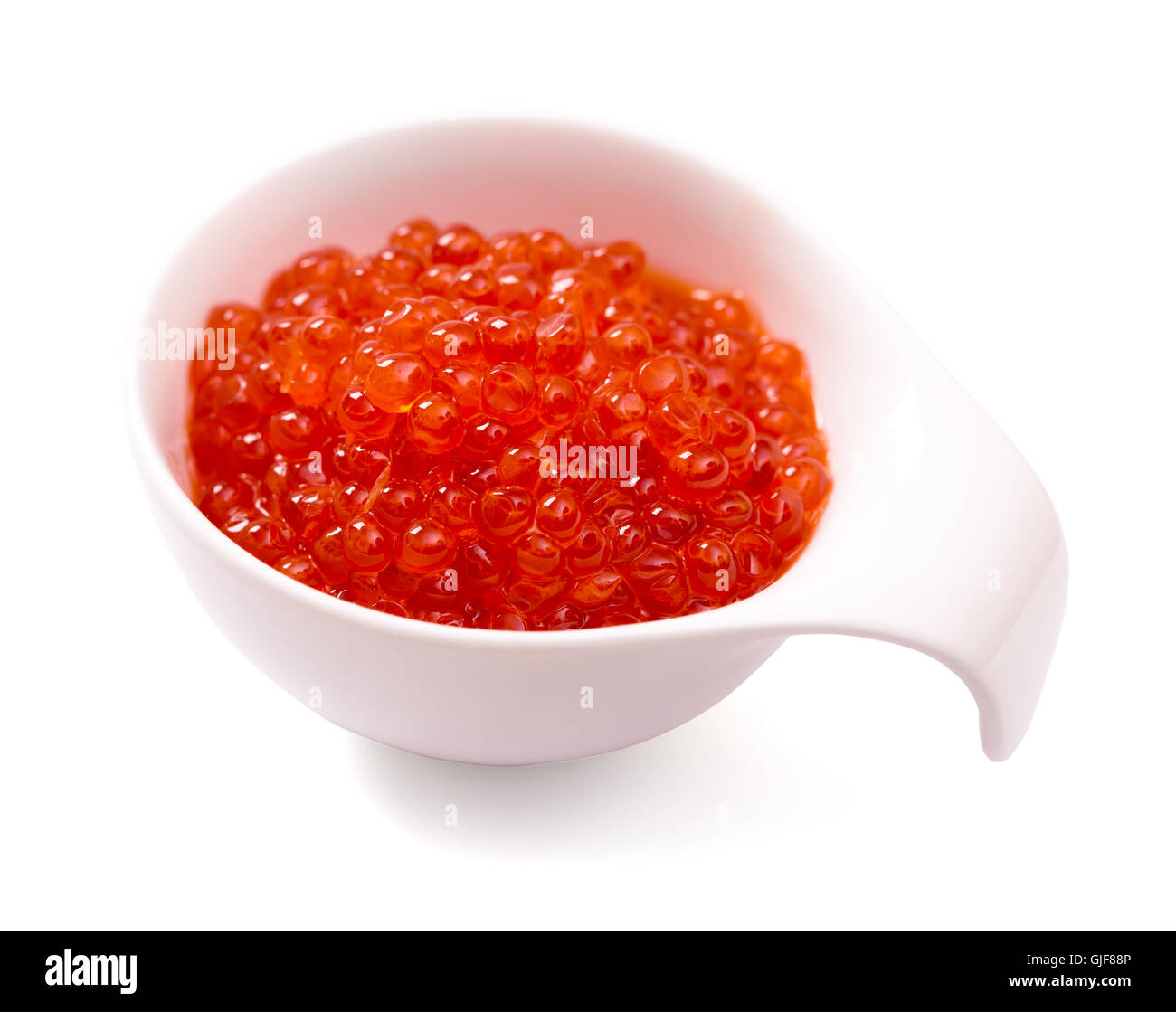 Schale mit rotem Kaviar, isoliert Stockfoto