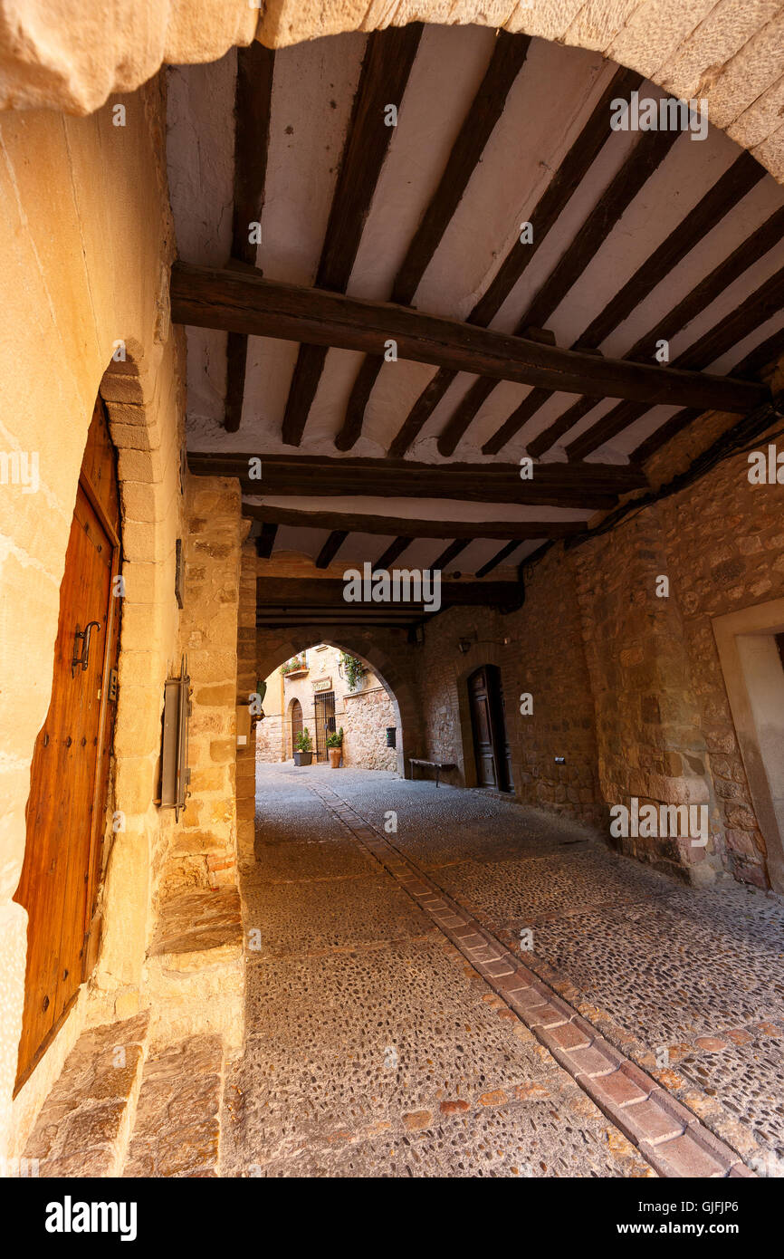 Straße. Mittelalterliche Dorf von Alquezar, Provinz Huesca, Aragon, Spanien. Stockfoto