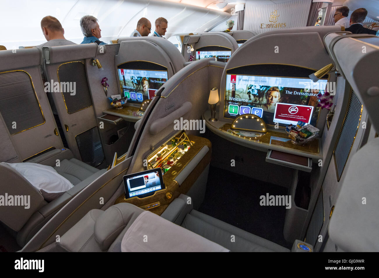 Innenraum der First Class der weltweit größte Flugzeug Airbus A380.  Emirates Airline Stockfotografie - Alamy