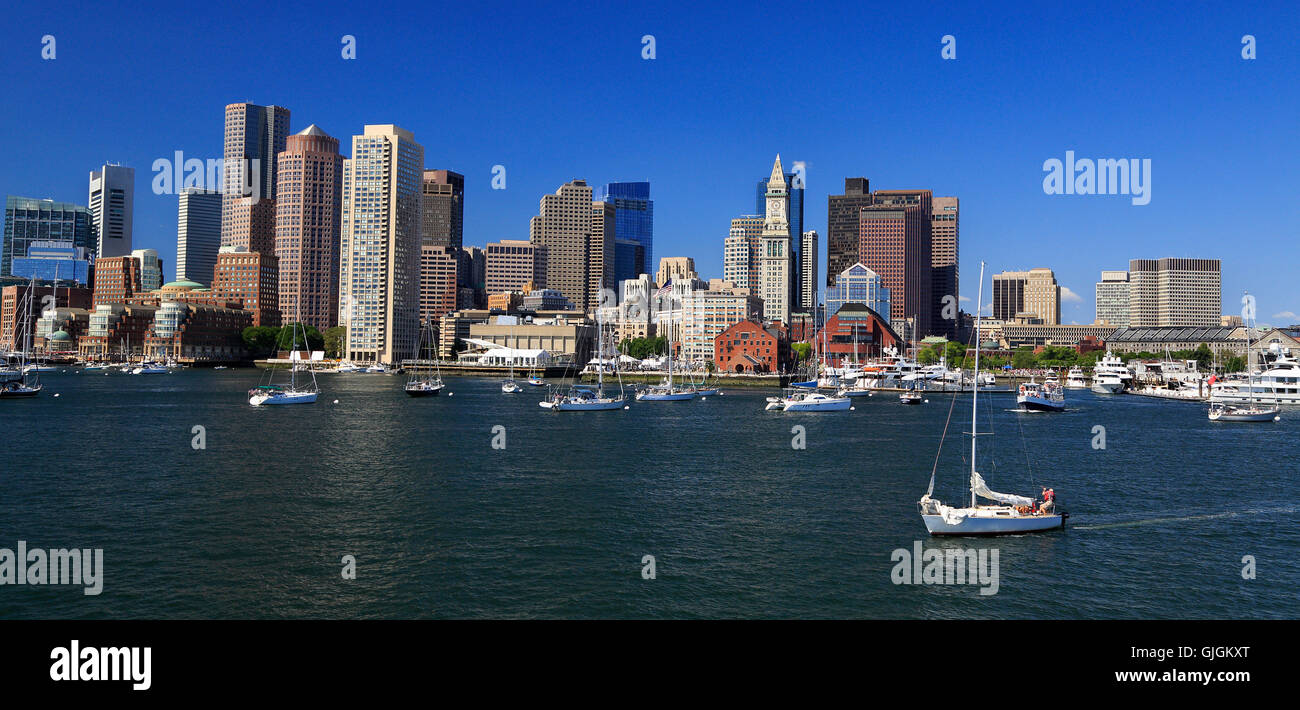 Skyline von Boston und Hafen, USA Stockfoto