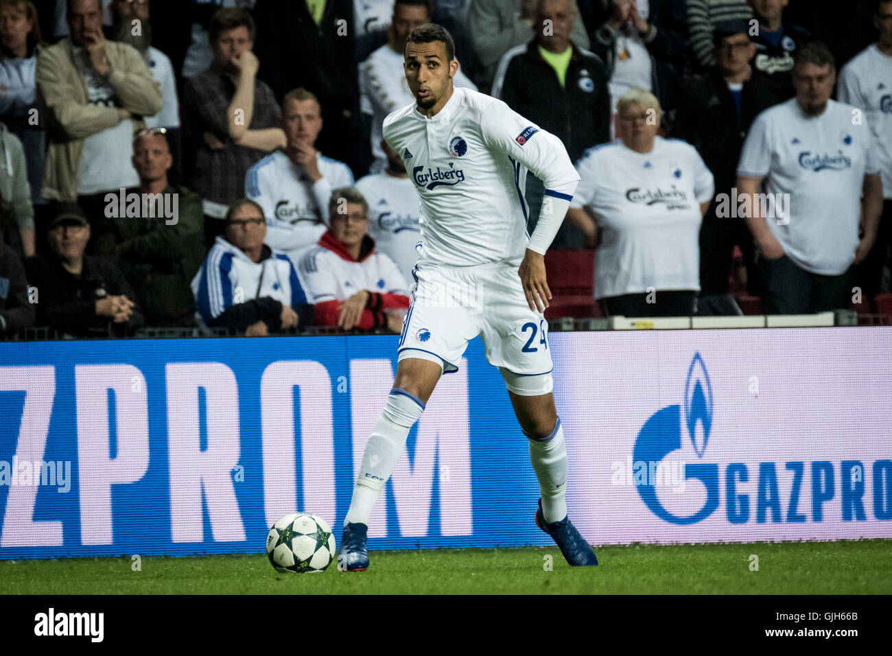 Dänemark, Kopenhagen, 16. August 2016. Youssef Toutouh (24) der FC Kopenhagen während der UEFA Champions League Play-off-Spiel zwischen FC Kopenhagen und APOEL Nicosia FC bei Telia Parken. Bildnachweis: Kim M. Leland/Alamy Live-Nachrichten Stockfoto