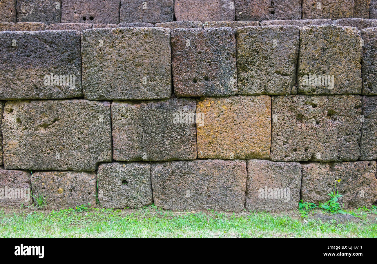 Textur der alten Mauer der alten Burg für Hintergrund. Stockfoto