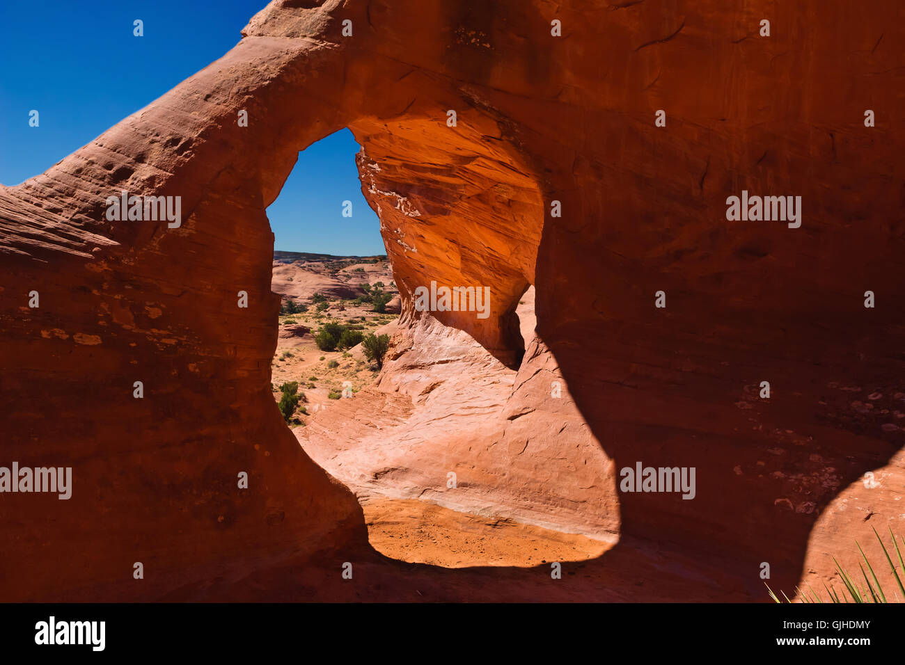 Quadratische Haus Bogen Felsformation, Mystery Valley, Arizona, Amerika, USA Stockfoto