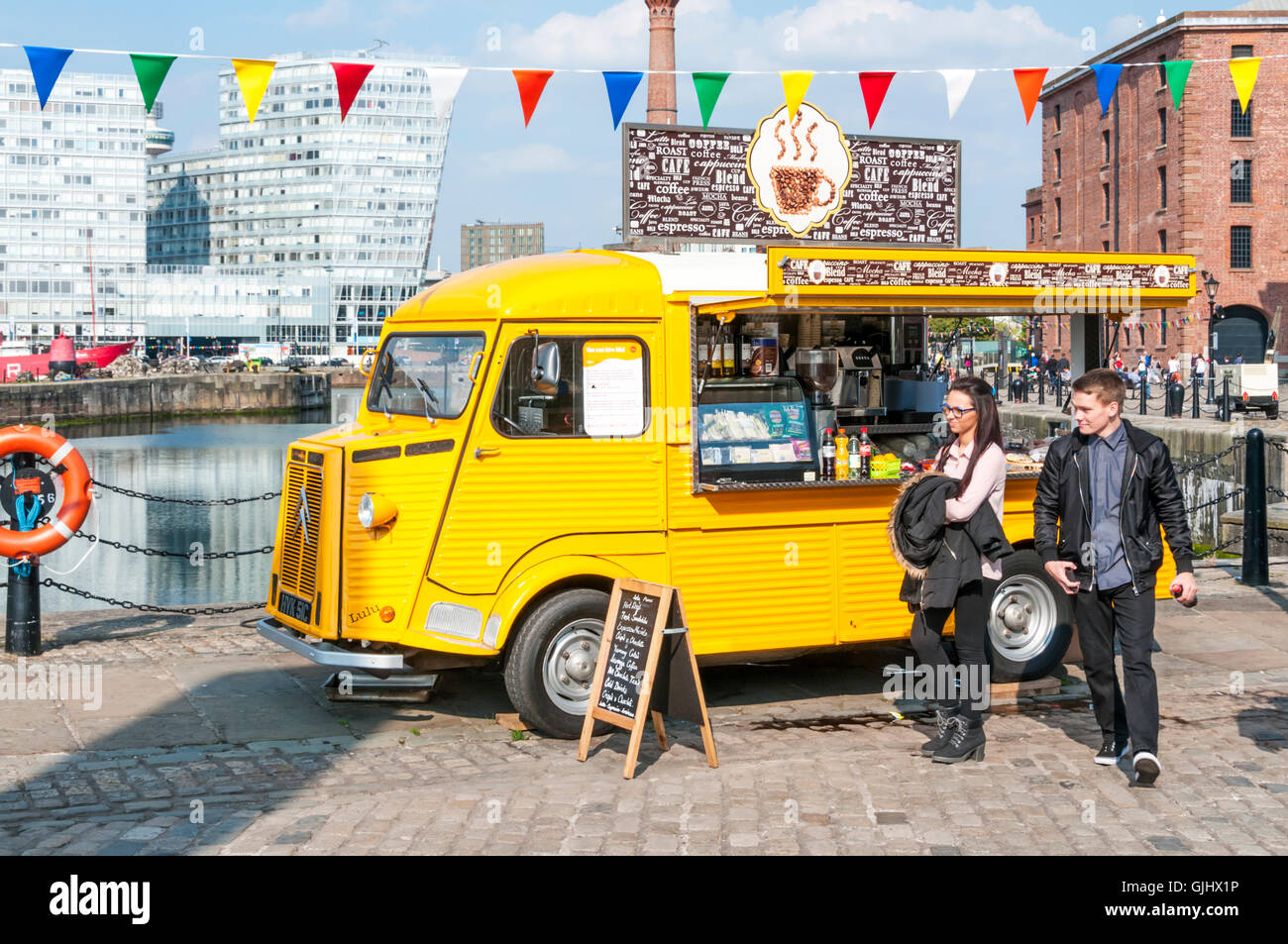 Eine mobile Kaffee-van am Albert Dock, Liverpool. Stockfoto