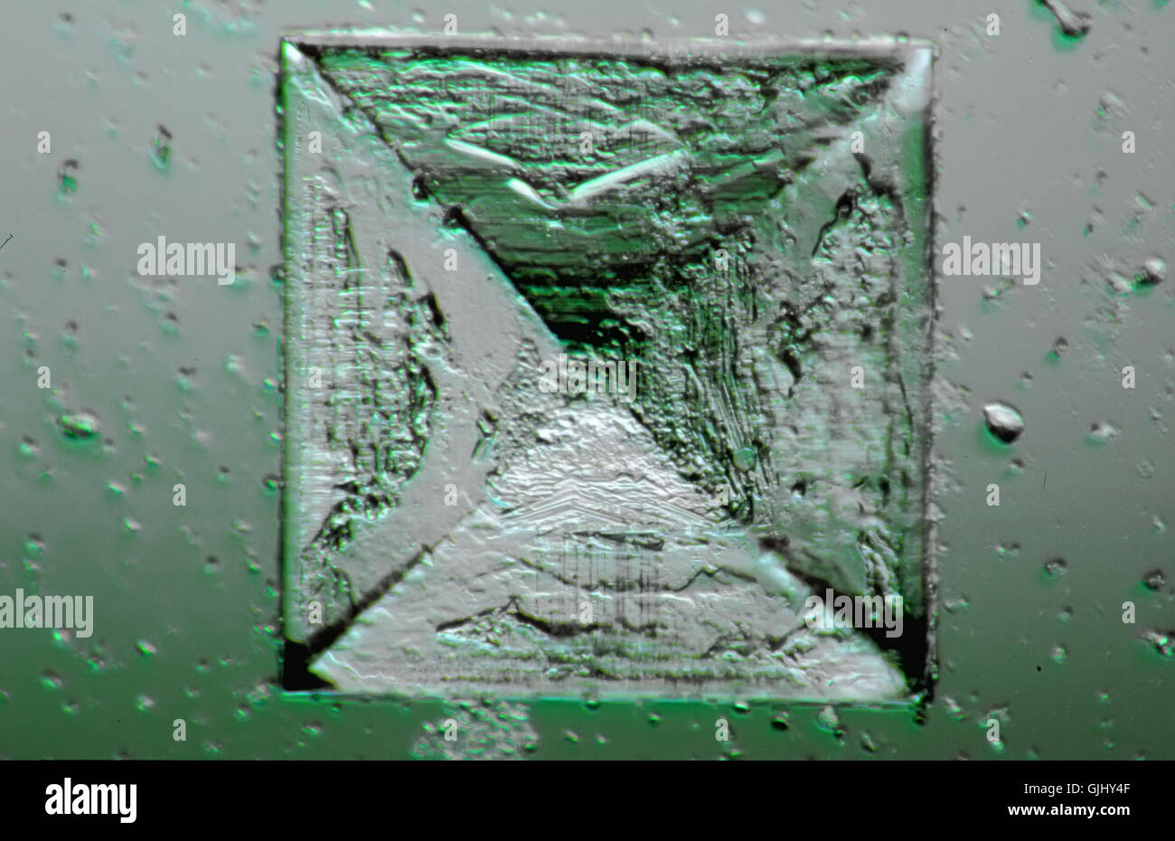 Symmetrie-Kristall-Bluthochdruck Stockfoto