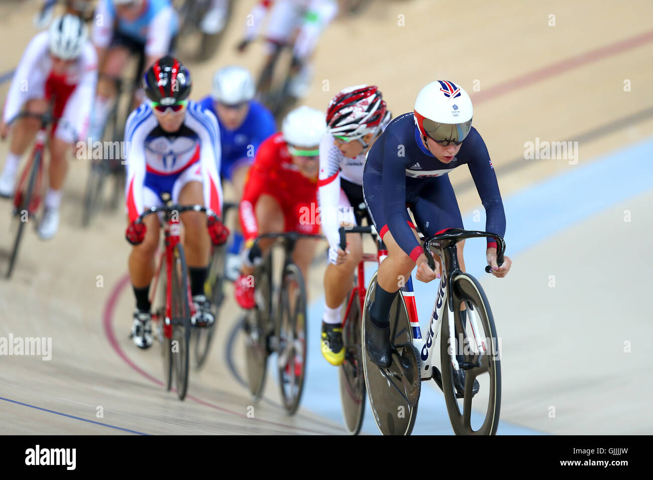 Großbritanniens Laura Trott konkurriert in das Rennen der Frauen Omnium Punkte 6/6 auf dem Rio Olympic Velodrome am elften Tag der Olympischen Spiele in Rio, Brasilien. Bild Datum: Dienstag, 16. August 2016. Bildnachweis sollte lauten: David Davies/PA Wire. Einschränkungen - nur zur redaktionellen Verwendung. Stockfoto