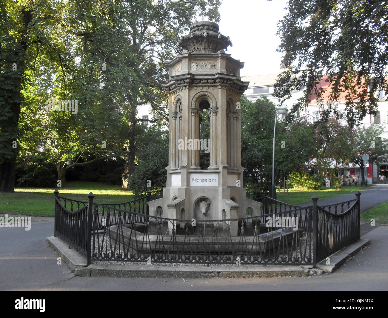 Ein Postzeichen aus Teplice vom 5. Oktober 2013 mit dem Jubilee-Brunnen in der KolestÅ-Ã-Jova-Straße. Diese Markierung unterstreicht die historische und architektonische Bedeutung von Tepliceâ. Stockfoto