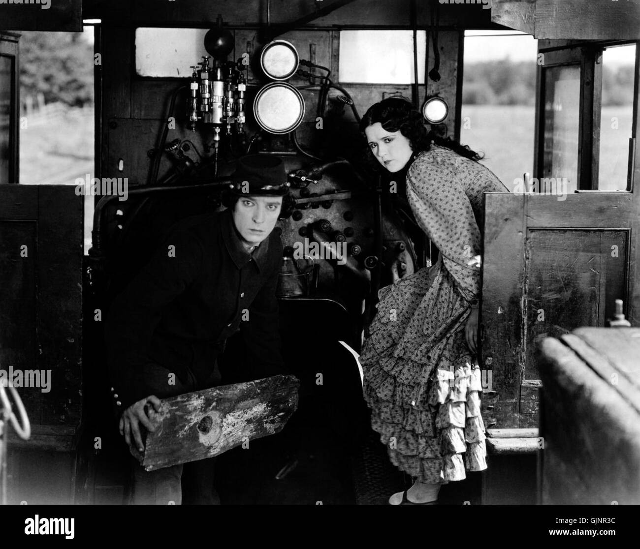 The General ist eine klassische Stummkomödie von Buster Keaton. Der Film wurde 1926 veröffentlicht und ist bekannt für seine physische Komödie und Keatons meisterhafte Stunts. Es spielt während des Amerikanischen Bürgerkriegs und erzählt die Geschichte eines Zugingenieurs, der versucht, seine gestohlene Lokomotive zurückzuholen. Stockfoto