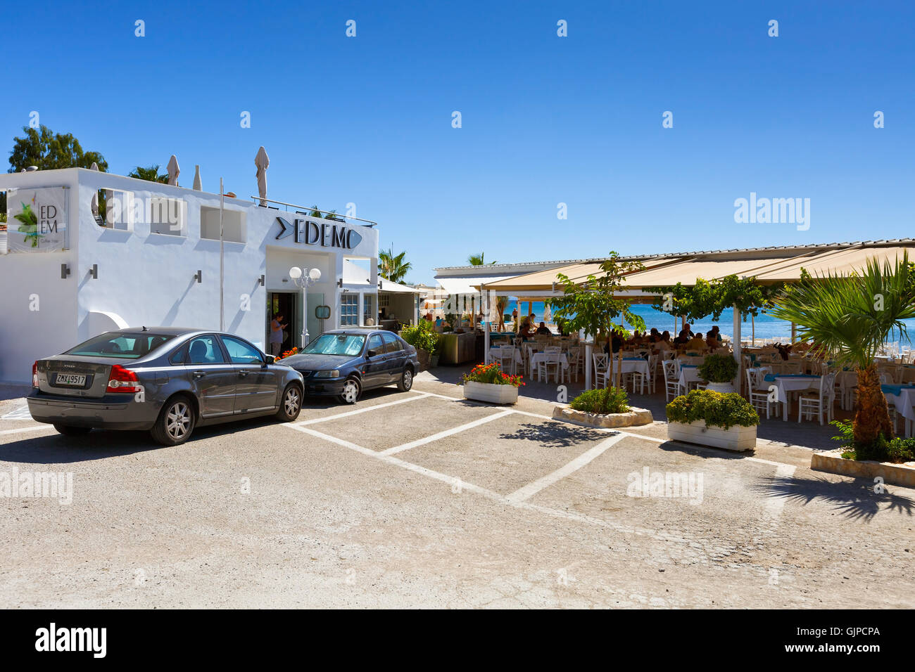 Restaurant am Meer in Palaio Faliro Nachbarschaft. Stockfoto