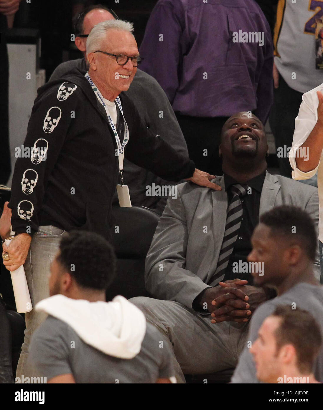 Mittwoch, 13. April 2016; Promis, bei der Lakers-Spiel. Die Los Angeles Lakers besiegte die Utah Jazz mit dem Endstand von 101-96 in Lakers Kobe Bryant letzten NBA-Spiel im Staples Center in der Innenstadt von Los Angeles, CA.  Mitwirkende: Shaquille O' Neal wo: Lo Stockfoto