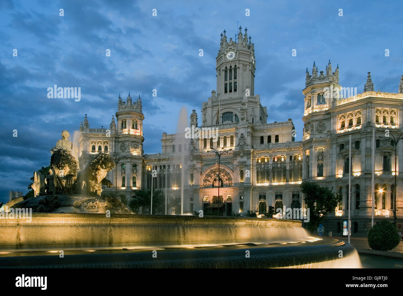 Spanien-Brunnenplatz Stockfoto