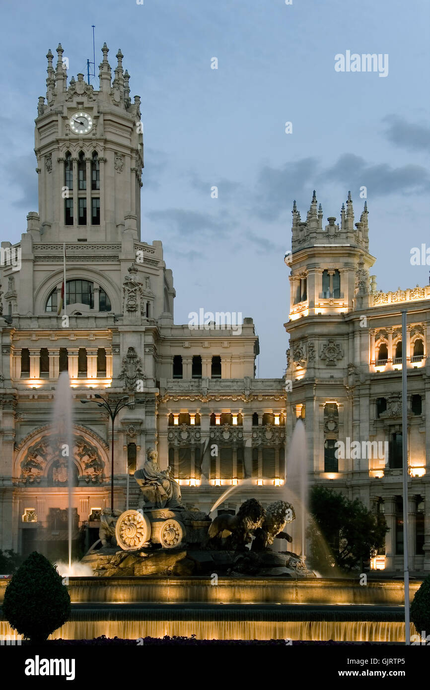 Spanien-Brunnenplatz Stockfoto