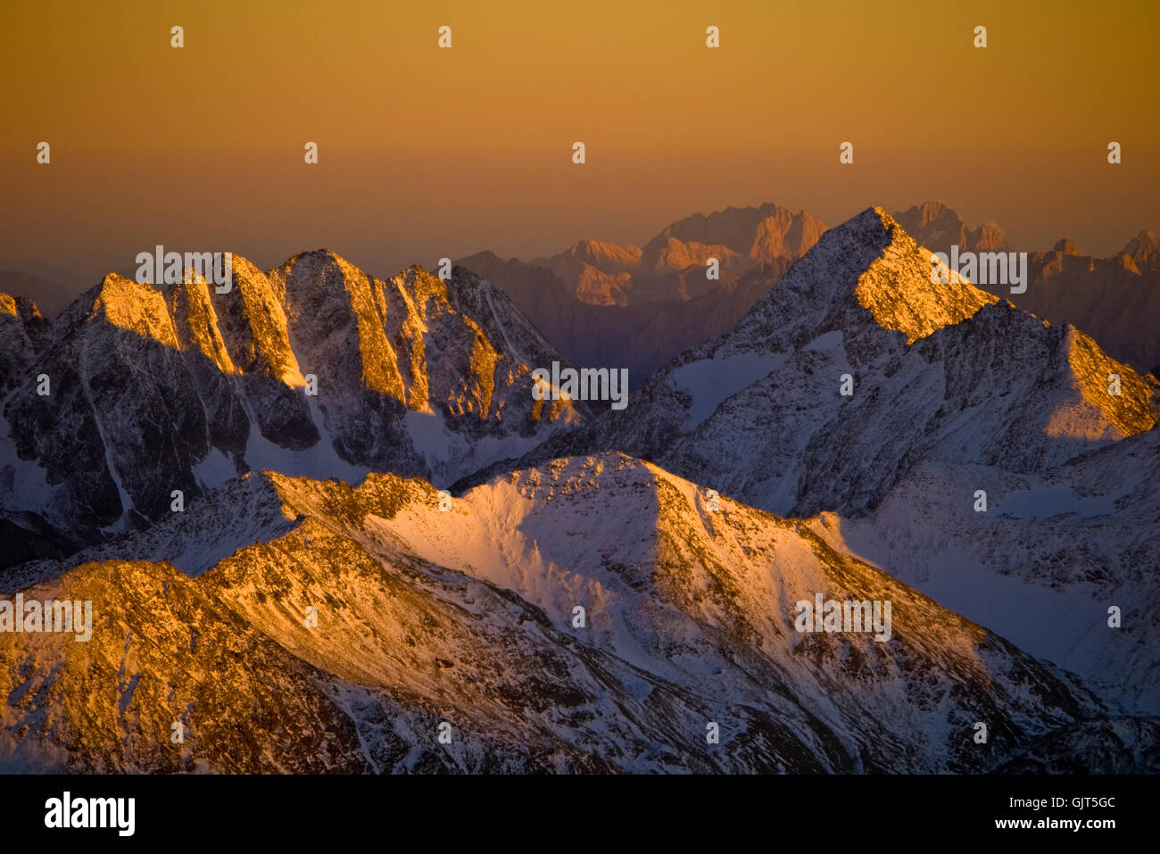 Sonnenuntergang-Alpen-Stimmung Stockfoto