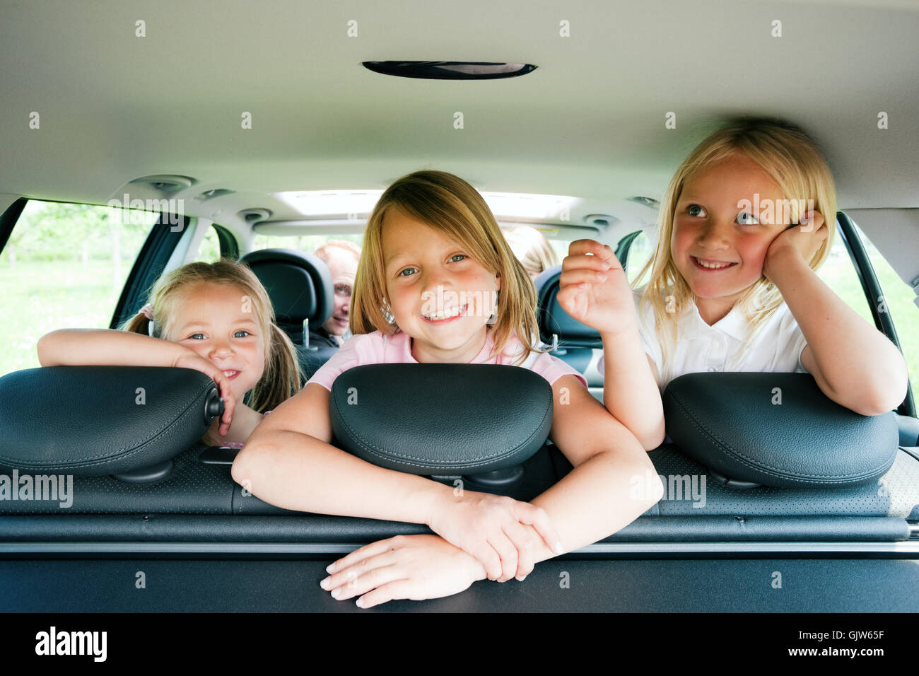 Familie, Reisen mit dem Auto Stockfoto