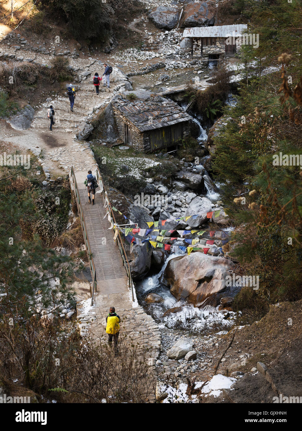 Blick hinunter auf Wanderer, trekking Everest Base Camp Stockfoto