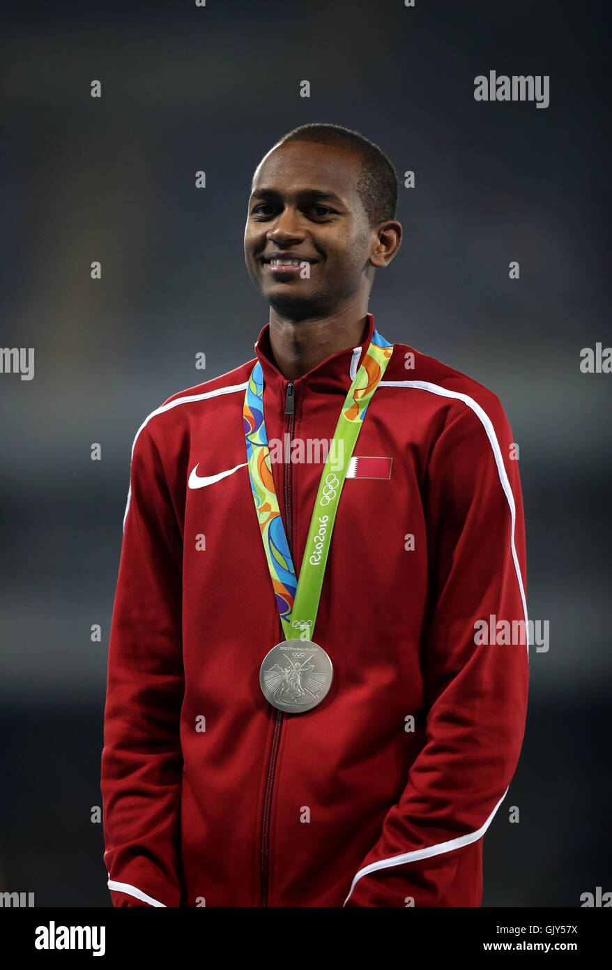 Katars Mutaz Essa Barshim auf dem Podium mit seiner Silbermedaille für Hochsprung im Olympiastadion am zwölften Tag der Olympischen Spiele in Rio, Brasilien. Bild Datum: Mittwoch, 17. August 2016. Bildnachweis sollte lauten: Mike Egerton/PA Wire. NUR ZUR REDAKTIONELLEN VERWENDUNG Stockfoto